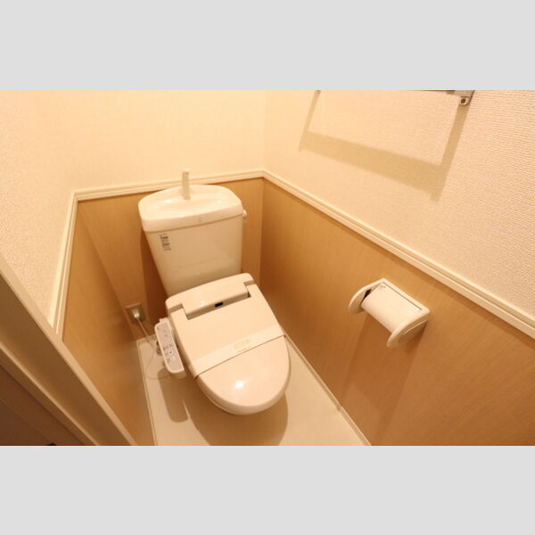 トイレ (温水洗浄暖房便座)