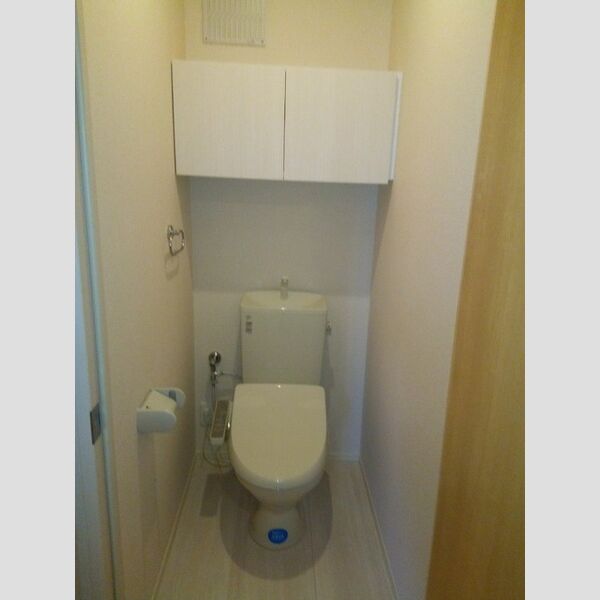 トイレ (温水洗浄暖房便座)