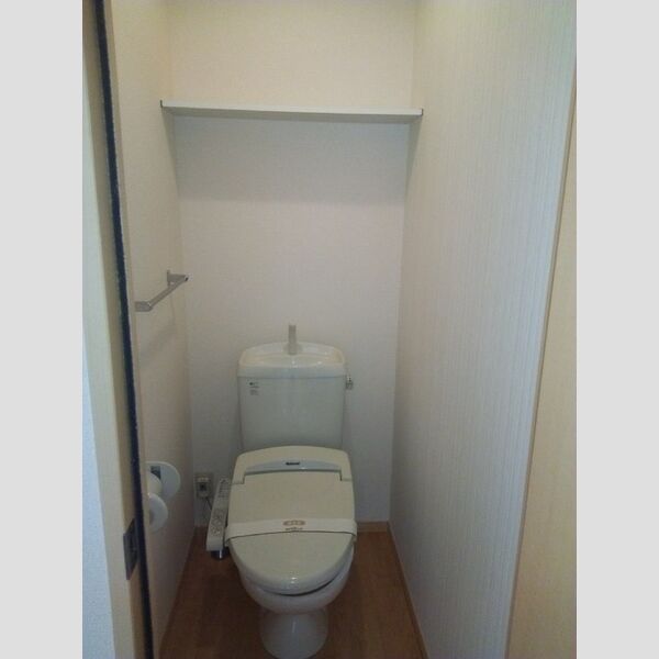 トイレ (温水洗浄暖房便座)