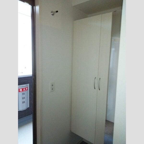 玄関 (シューズボックス)