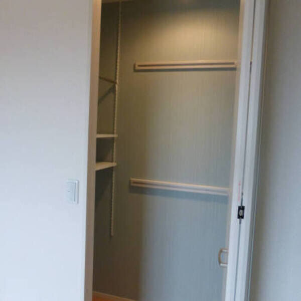 収納 (306 クローゼット)