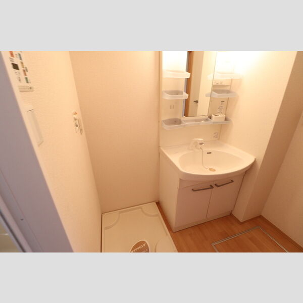 洗面所 (洗髪洗面化粧台)