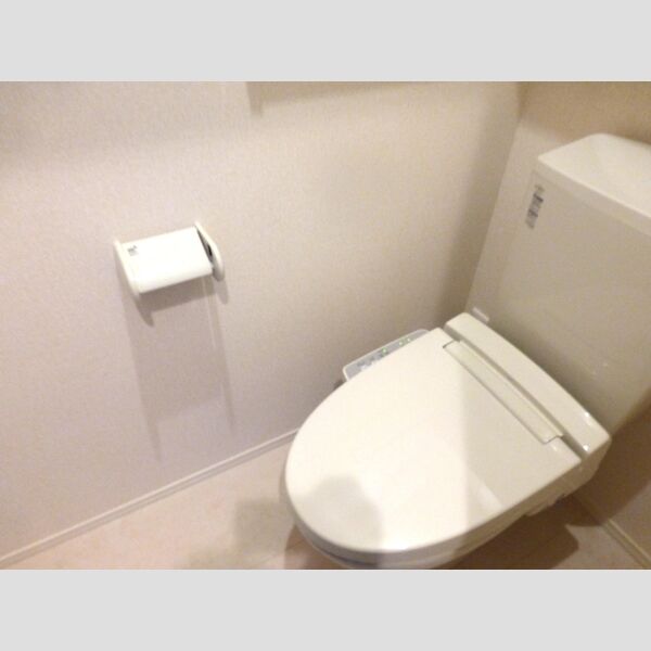 トイレ (温水洗浄暖房便座)