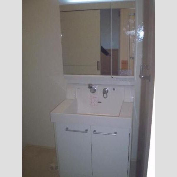 洗面所 (洗髪洗面化粧台)