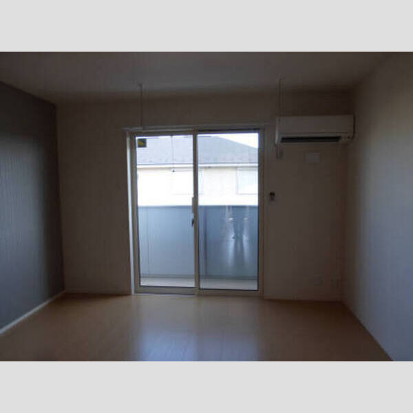 居室・リビング (B棟 1K 洋室)