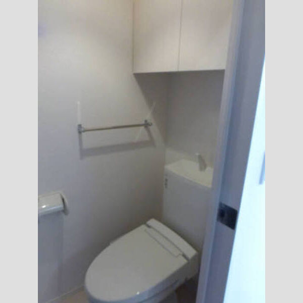 トイレ (B棟 1K 温水洗浄暖房便座)