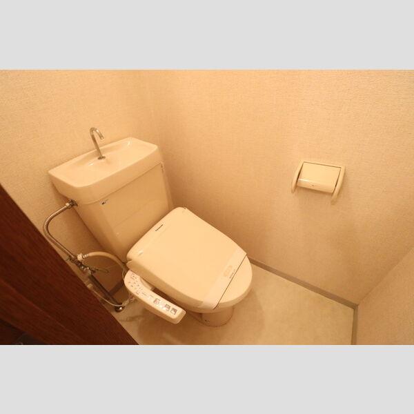 トイレ (温水洗浄暖房便座)