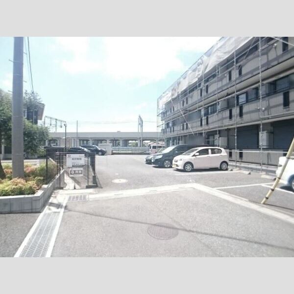 駐車場 (駐車場)