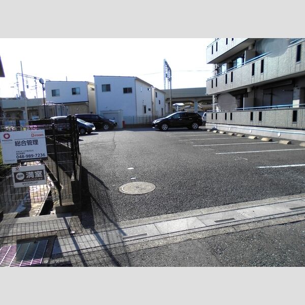 駐車場 (駐車場)