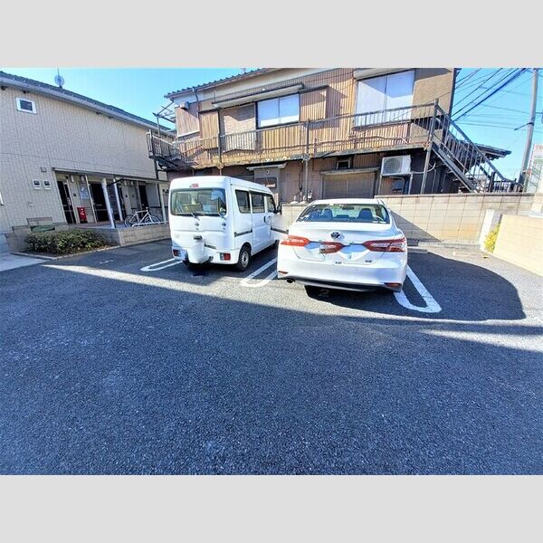 駐車場 (駐車場)
