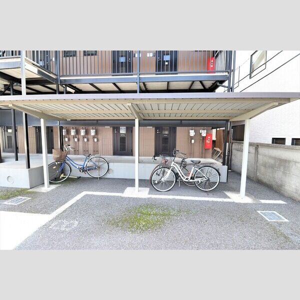 駐車場 (駐輪場)