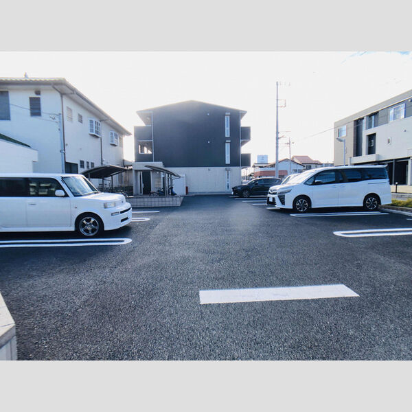 駐車場 (駐車場)