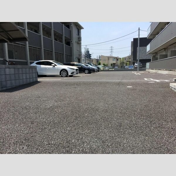 駐車場 (駐車場)
