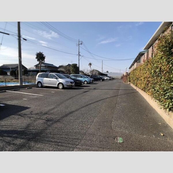 駐車場 (駐車場)