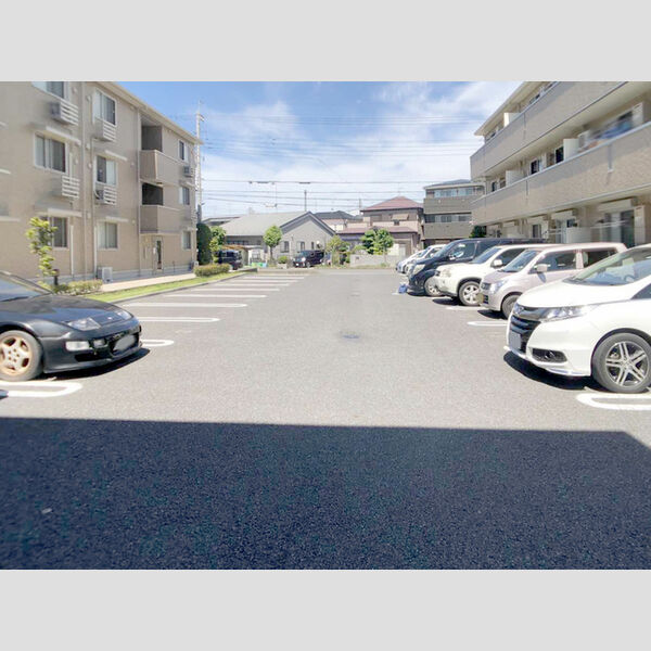 駐車場 (駐車場)