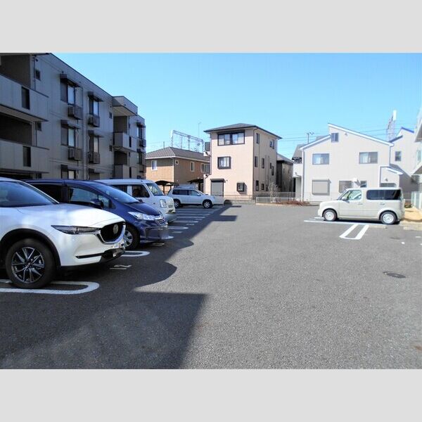 駐車場 (駐車場)