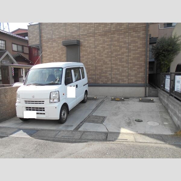 駐車場 (駐車場)