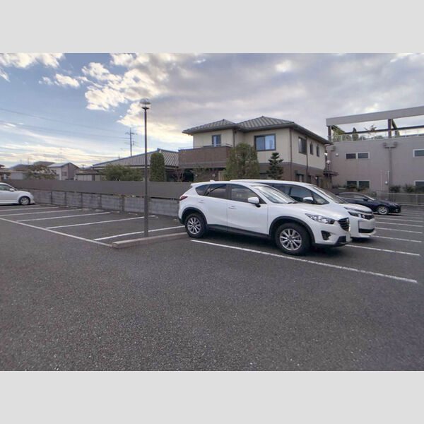 駐車場 (駐車場)