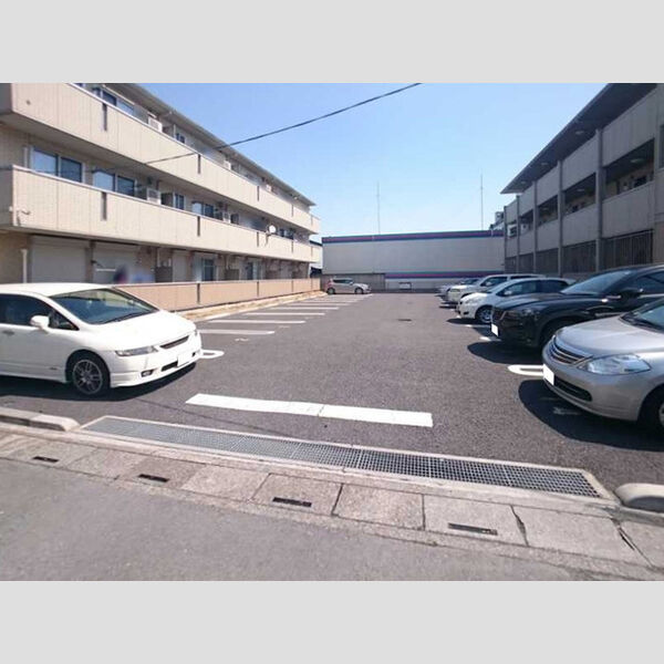 駐車場 (駐車場)