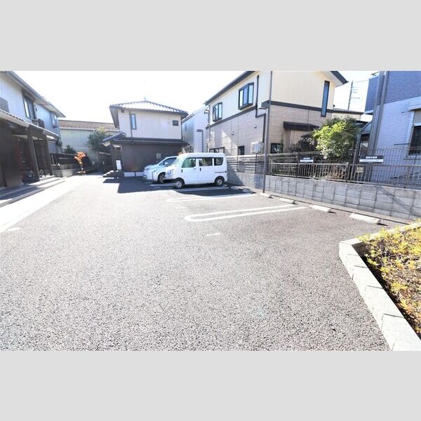 駐車場 (駐車場)