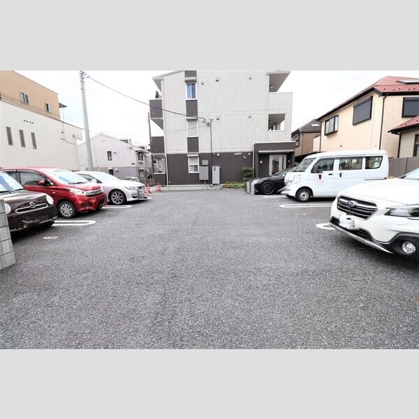 駐車場 (駐車場)