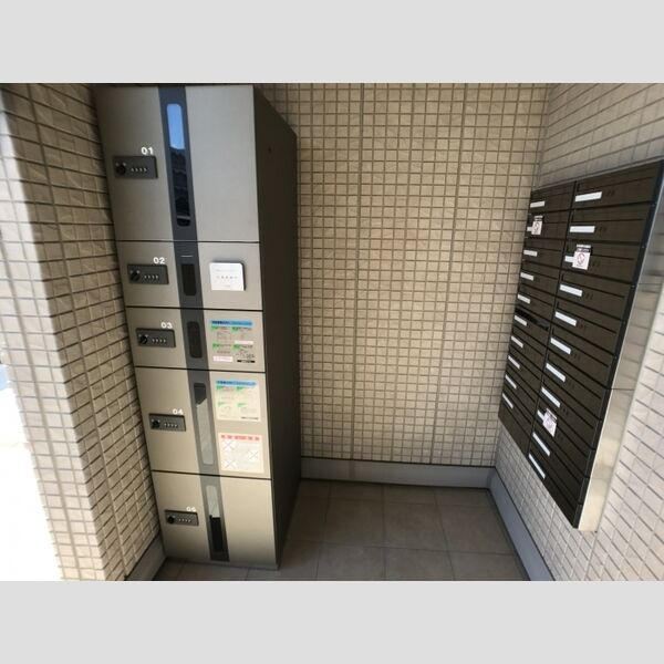 現地周辺 (宅配ボックス)