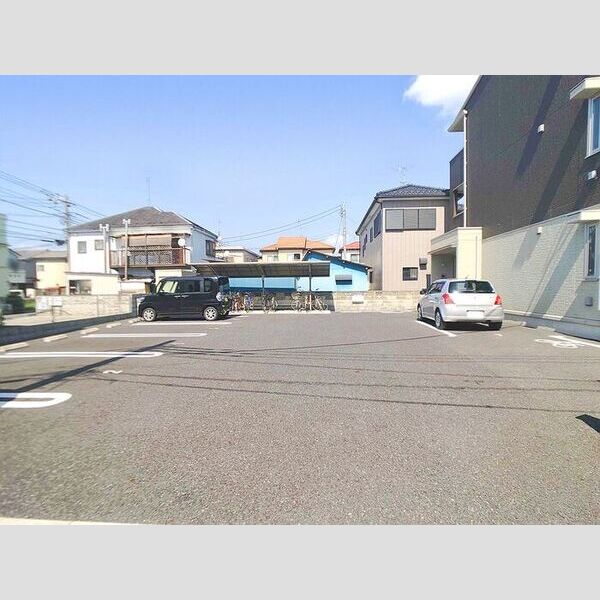 駐車場 (駐車場)