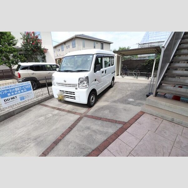 駐車場 (駐車場)