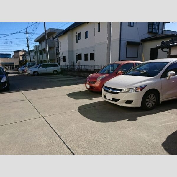 駐車場 (駐車場)