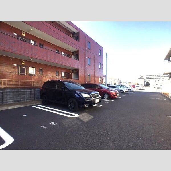 駐車場 (駐車場)