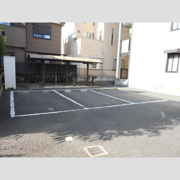 駐車場 (駐車場)