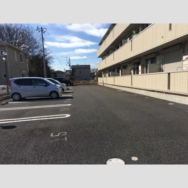 駐車場 (駐車場)