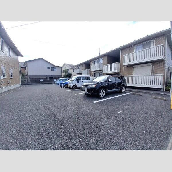 駐車場 (駐車場)