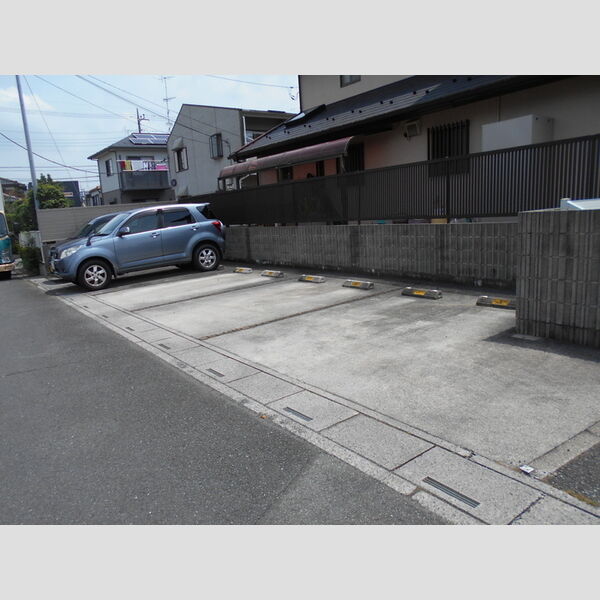 駐車場 (駐車場)