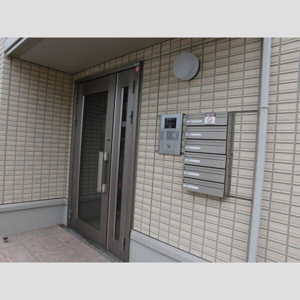 エントランス (エントランス)