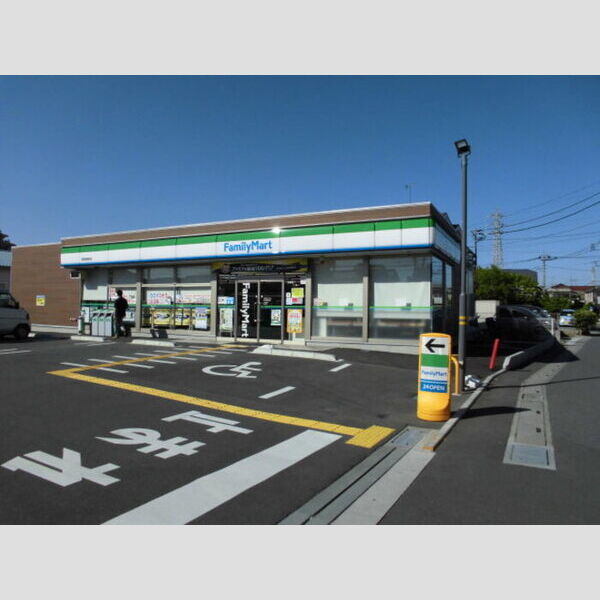 現地周辺 (ファミリーマート)