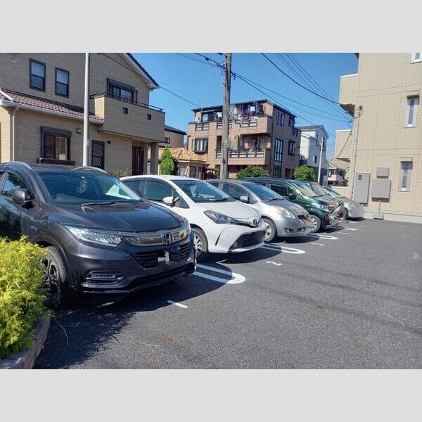駐車場 (駐車場)