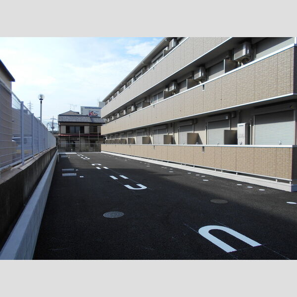 駐車場 (駐車場)