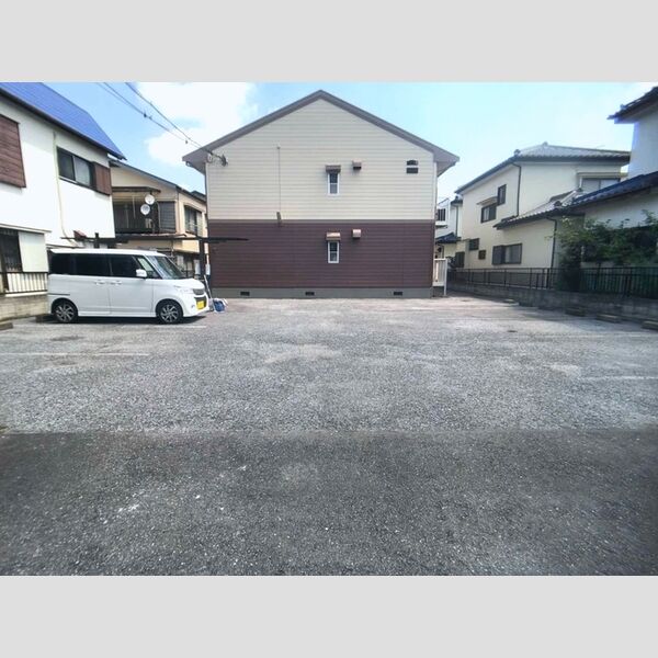 駐車場 (駐車場)