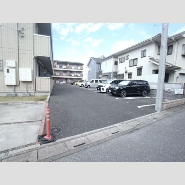 駐車場 (駐車場)
