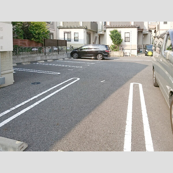 駐車場 (駐車場)