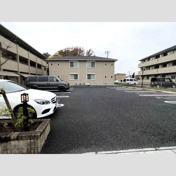 駐車場 (駐車場)