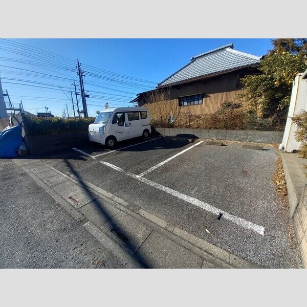 駐車場 (駐車場)