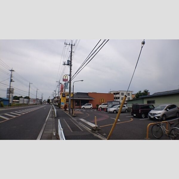 現地周辺 (マクドナルド)