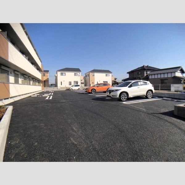 駐車場 (駐車場)