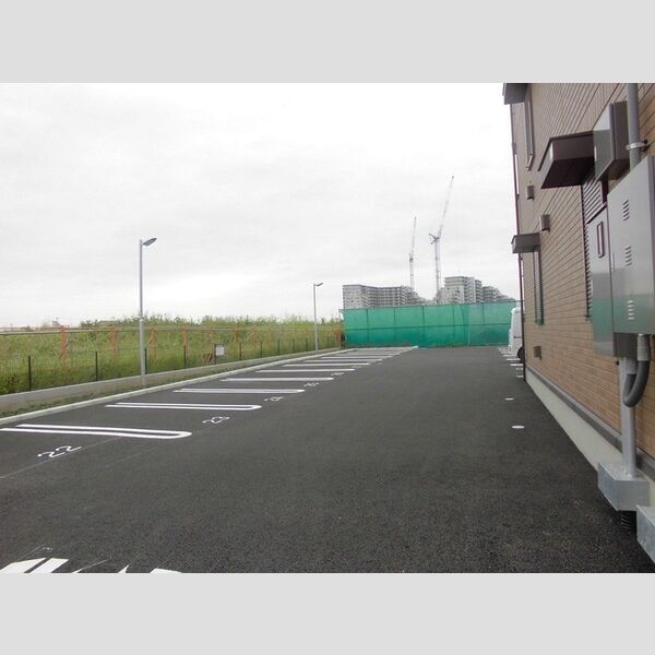 駐車場 (駐車場)