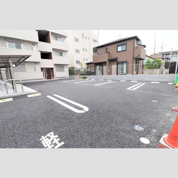 駐車場 (駐車場)