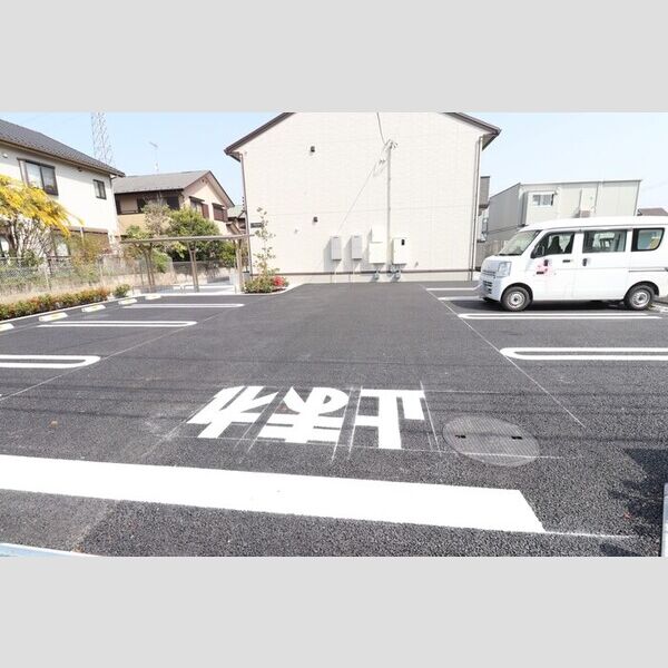 駐車場 (駐車場)