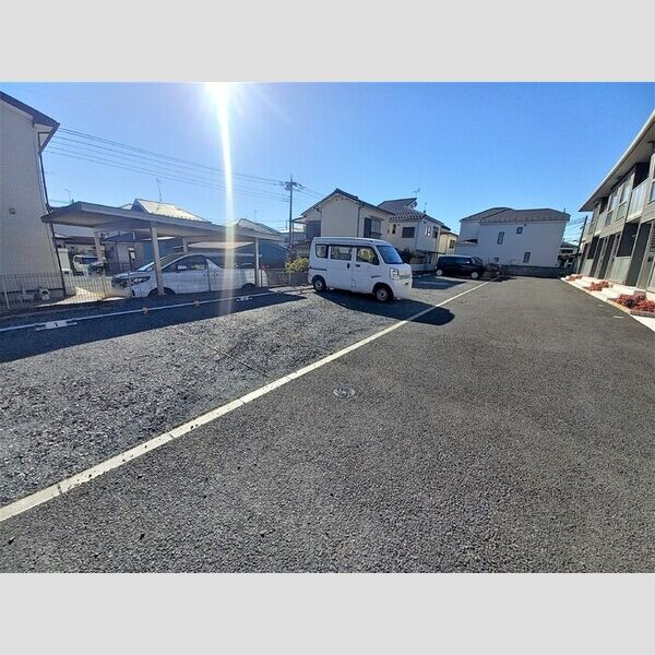 駐車場 (駐車場)