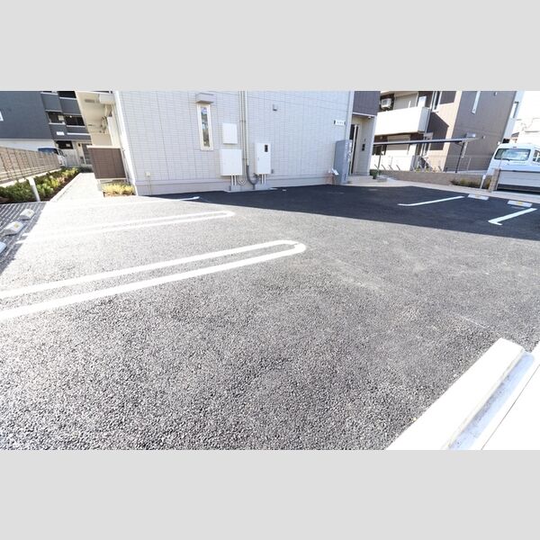 駐車場 (駐車場)